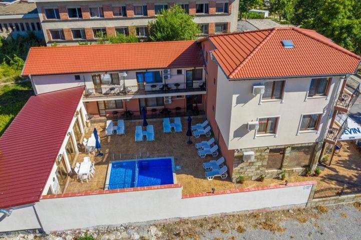 Family Hotel Preslav Εξωτερικό φωτογραφία