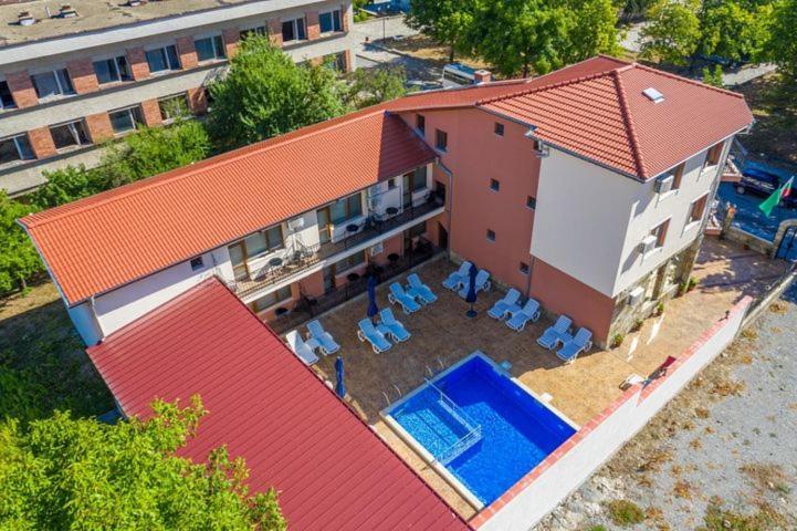 Family Hotel Preslav Εξωτερικό φωτογραφία