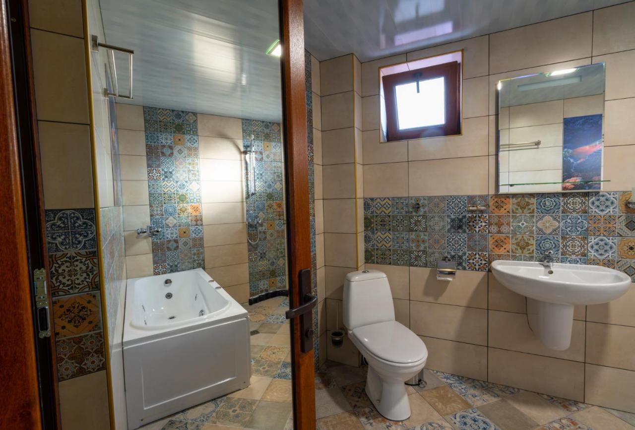 Family Hotel Preslav Εξωτερικό φωτογραφία